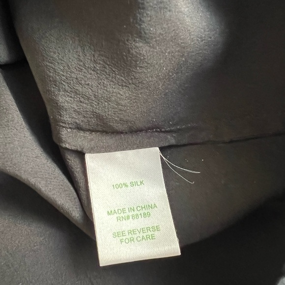 Lilly Pulitzer Raleigh Silk Blouse - Picture 4 of 4